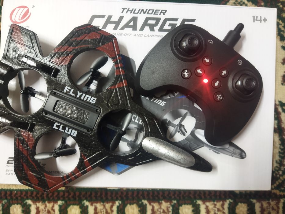 Радиоуправляемый самолет