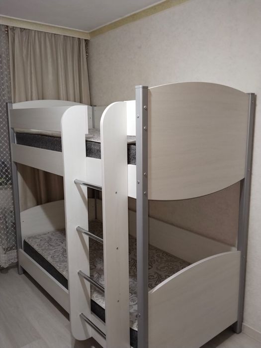 Двухъярусная кровать