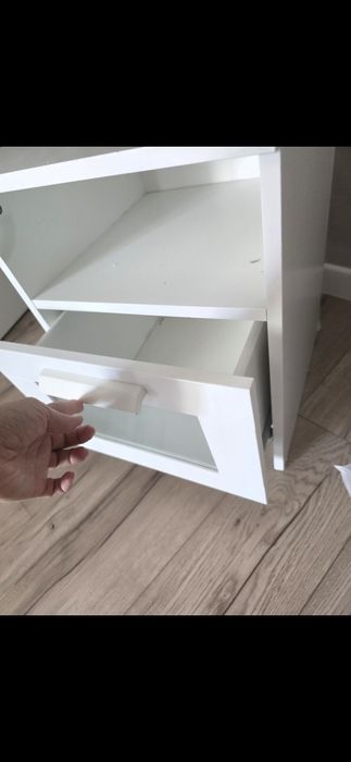 Продам тумбочку ИКЕА