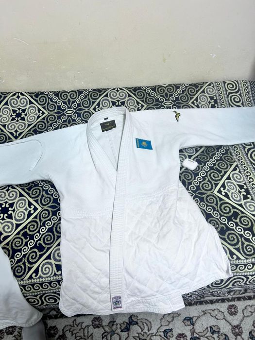 mizuno 3.5Y 170-175cm