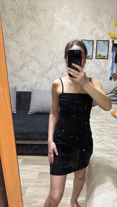 Продам черное платье XS-S