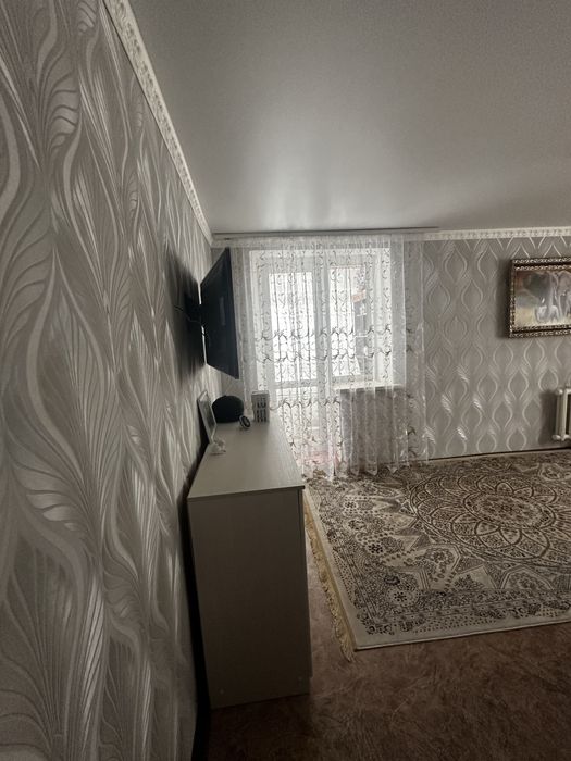 Продам кв двухкомнатная г Лисаковск