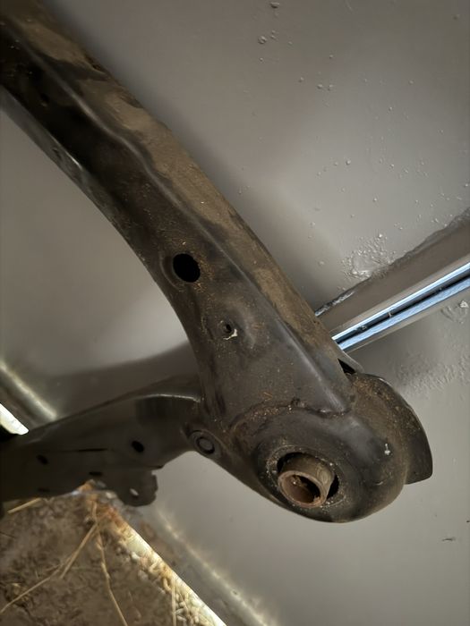 Передняя балка камри 40