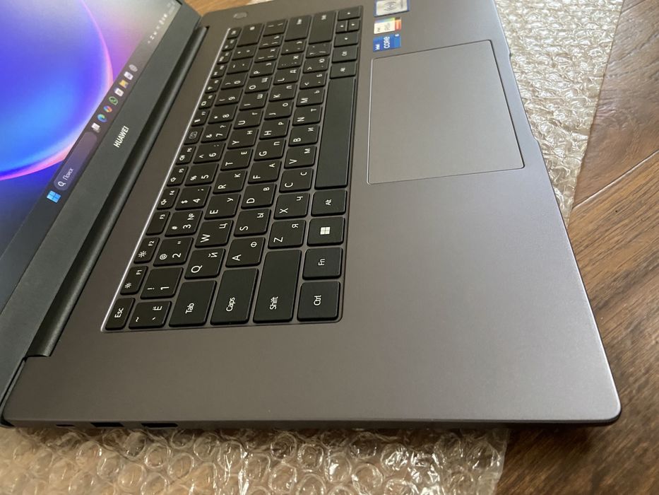 Huawei стильный новом Core i5
