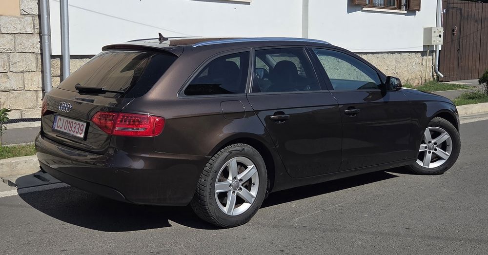 AUDI A4 Avant 2011 — imagine 4