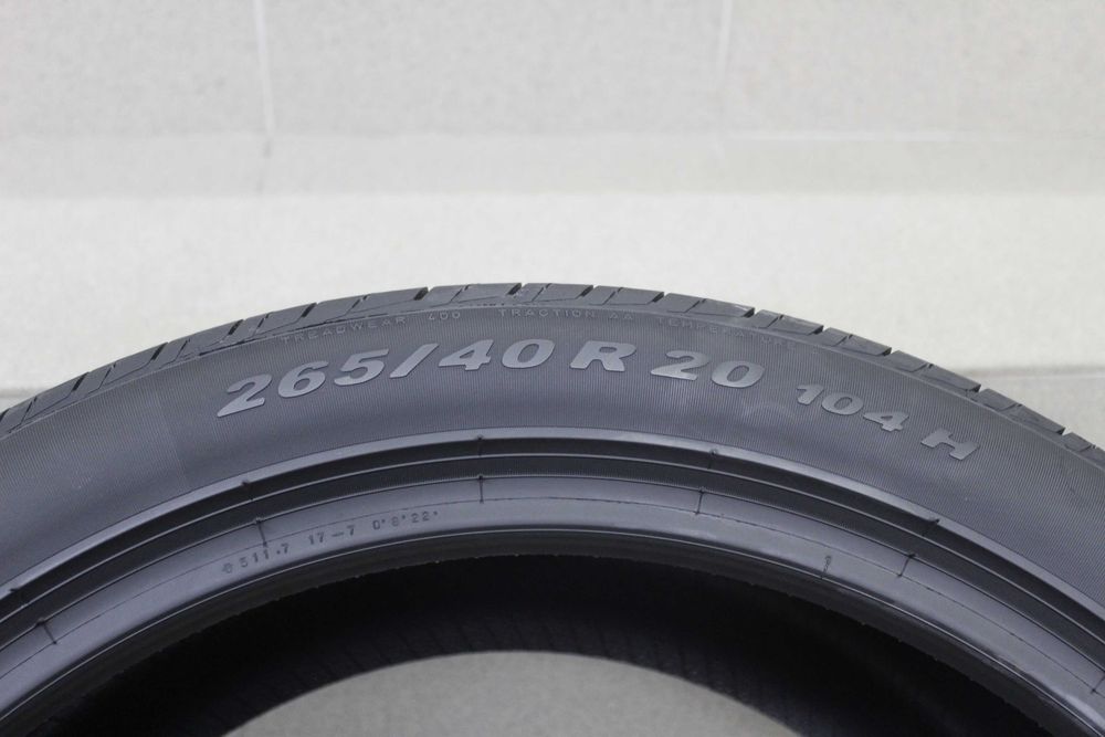 265/40-20 Pirelli