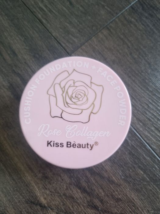 Fond de ten si pudra