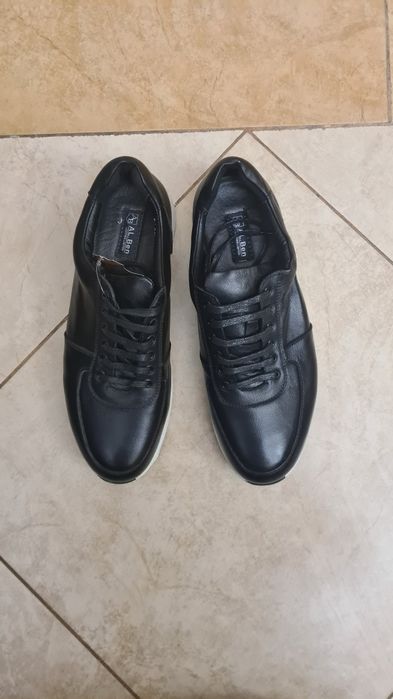 Кроссовки кожаные Албен,новые,.