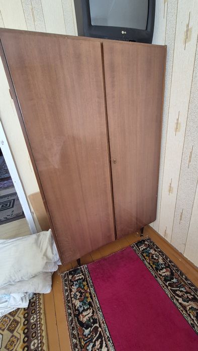 Отдам мебель бесплатно.