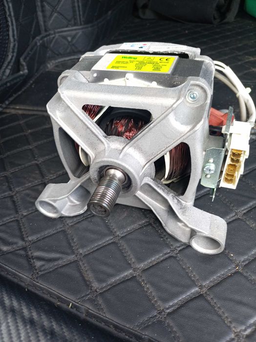 Электродвигатель стиральной машины Индезит