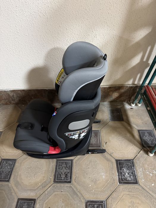 Продам автокресло детское