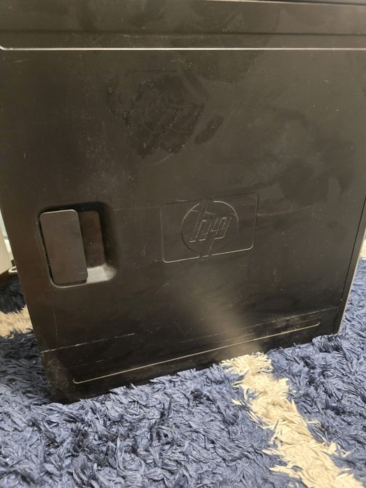 Sistem Complet PC Desktop HP Compaq + Monitor LG, Boxe, Cameră Web, Tastatură și Mouse