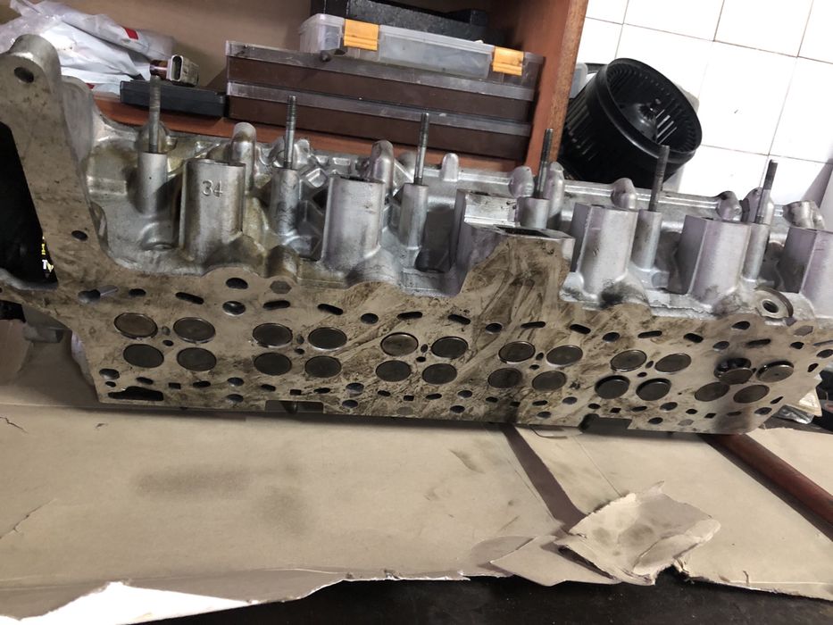 Глава за БМВ 218 кс 3.0 дизел