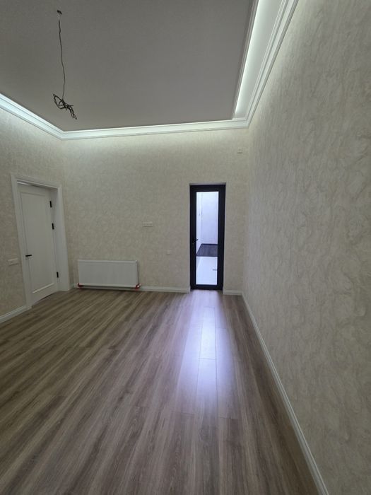 Uy sotiladi ipodrom tarafda