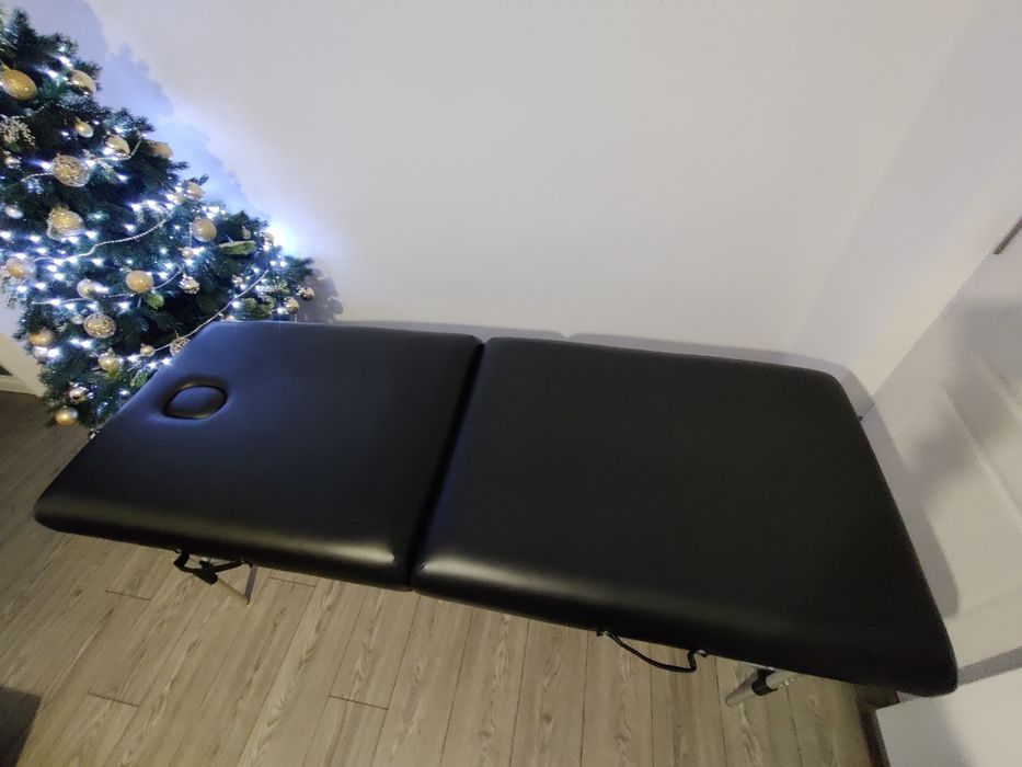 Pat masaj sau extensii gene 400 lei.