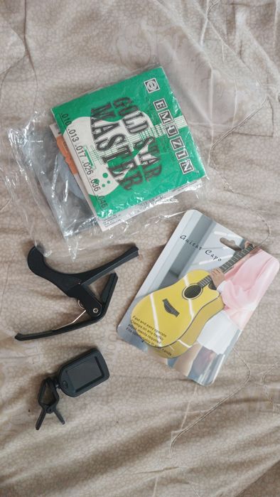 Продам гитару срочно