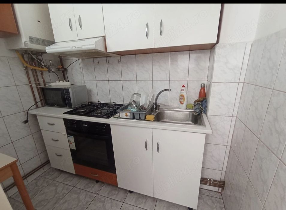 Super! Vând garsonieră confort 1, decomandată, etaj 2 , Aleea  Carpati, vedere spre centru, însorită, nu departe de UMFST!