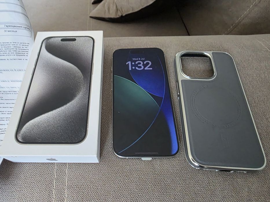 IPhone 15pro 256GB Бял