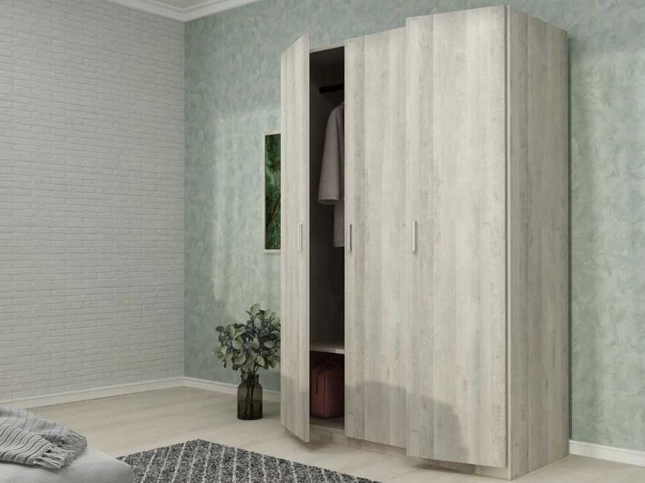 Гардероб G11 трикрилен