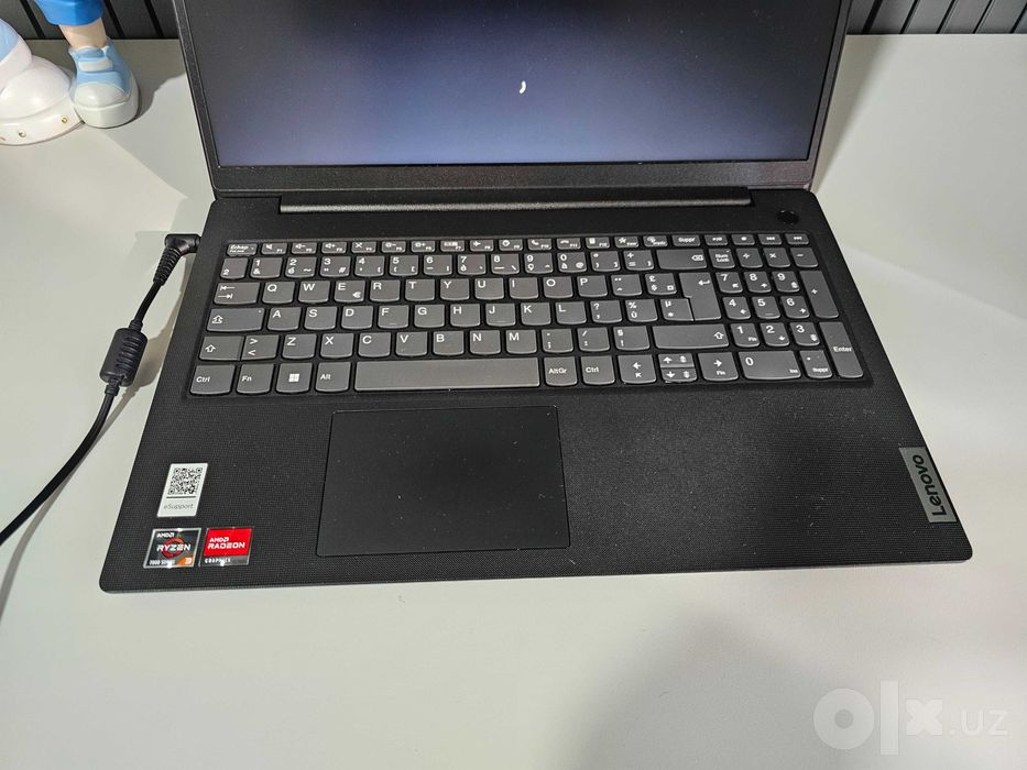 ПРОДАМ Lenovo V15/G4 Ноутбук Ryzen™3-7320U/8GB/256SSD/15.6"FullHD.
