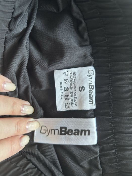 Шорти от GymBeam за тренировка