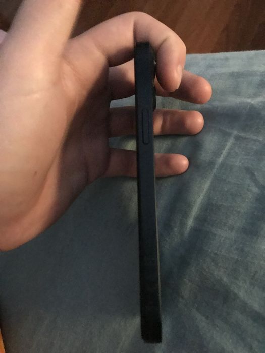 Iphone 13 stare foarte bună disponibil !