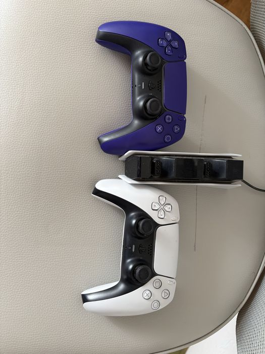 Controller PS5 + statie de incarcare wireless