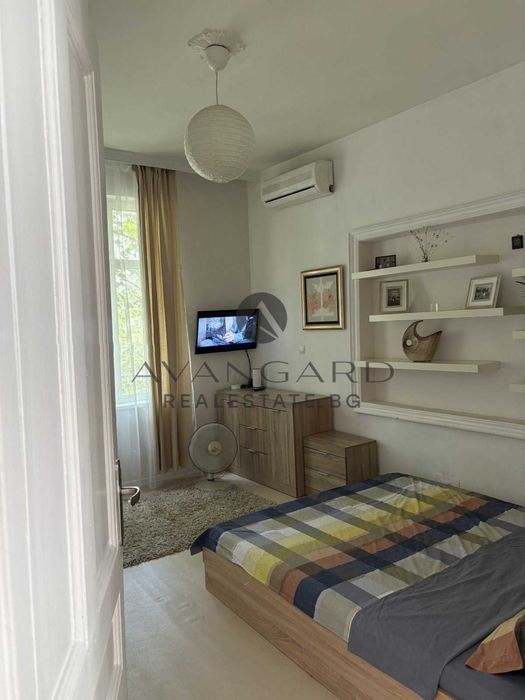 Продава се Етаж от къща в Пловдив, Център - 140 кв.м за 2508 €/кв.м - Снимка #4