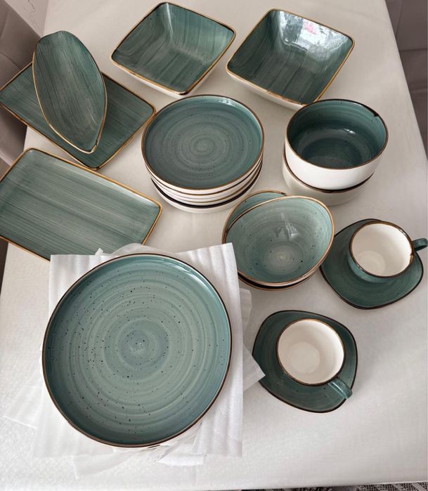 Продам Набор посуды