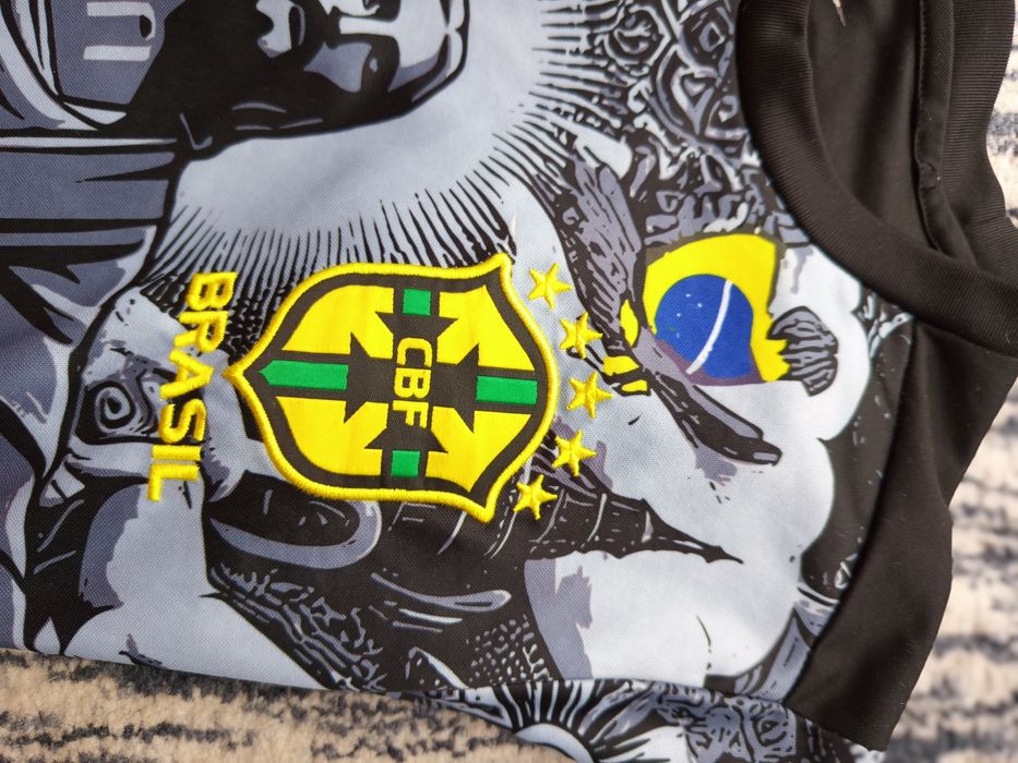 Тениски на Италия и Бразилия  без забележки