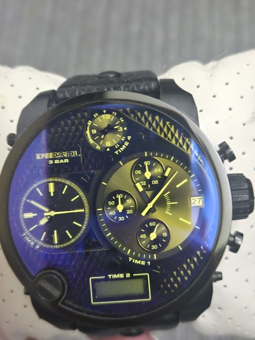 Diesel часовник оригинален