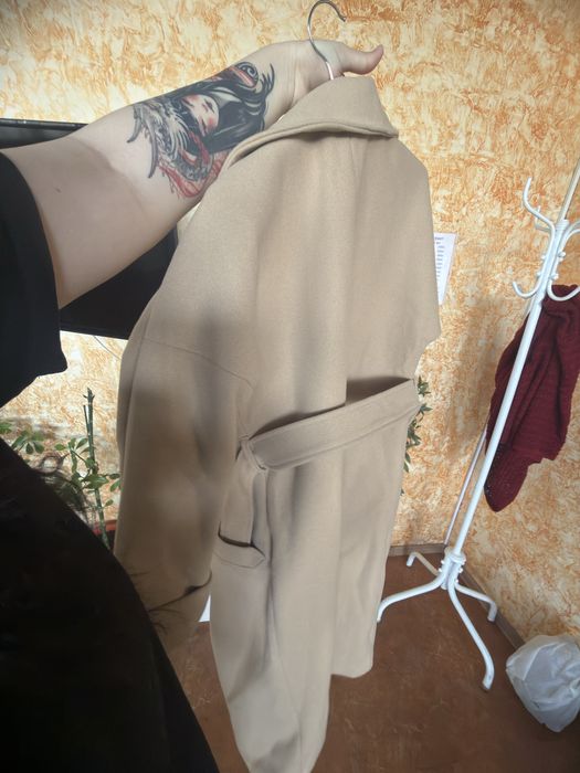 Продается новое пальто с этикеткой