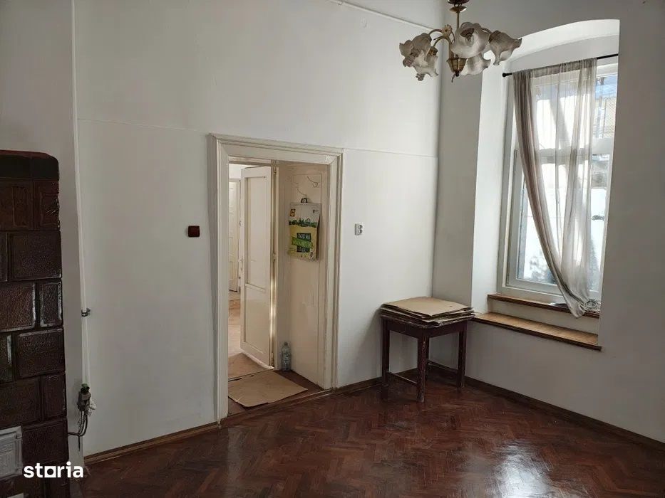 Ultracentral - Inchiriere spatiu birou/locuit  - Piata Trandafirilor