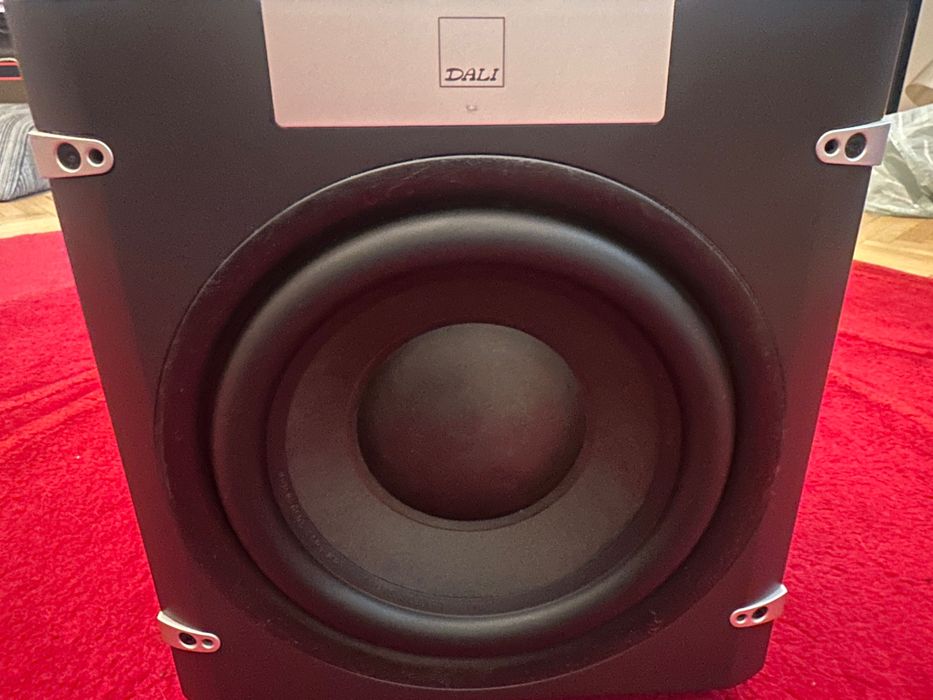 ARCAM solo si WHARFEDALE emerald