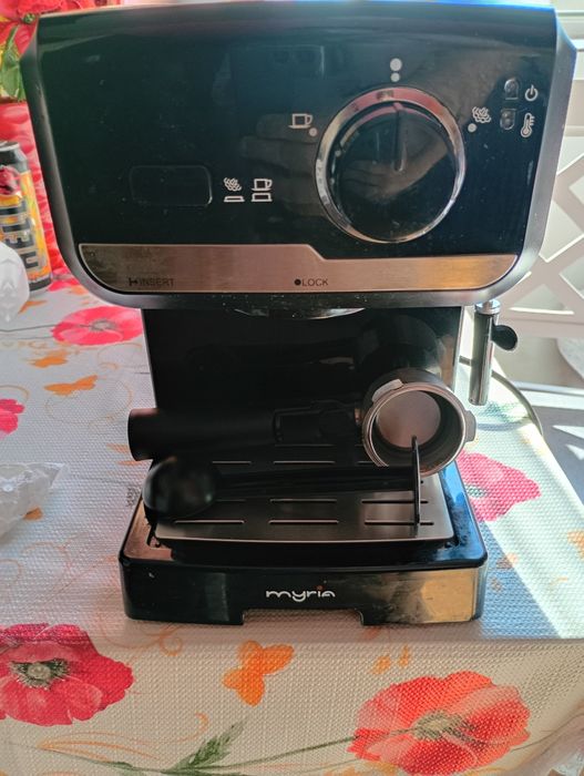 Vând aparat de cafea Myria
