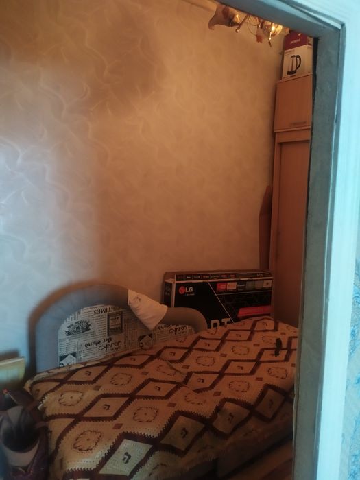 Полублагоустройная квартира 32квм