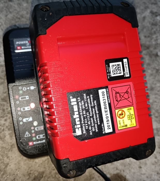 Flex EINHELL AXXIO, brushless, acumulator 3Ah, încărcător rapid