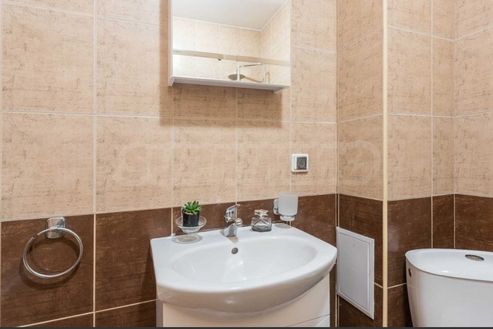 Дава се под наем Тристаен апартамент в Варна, ХЕИ - 80 кв.м за 490 € - Снимка #12