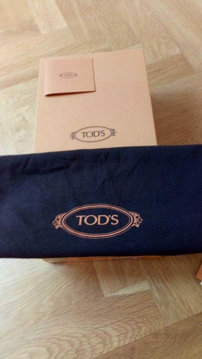 Мокасини на топ бранда Tod's, Италия, 100% естествена кожа, 38,5