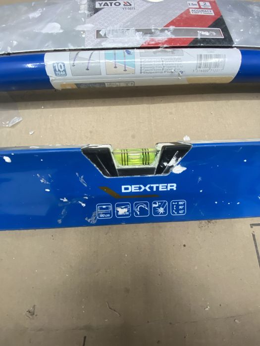 Nivela aluminiu Dexter, 3 bule aer, L 1800 mm