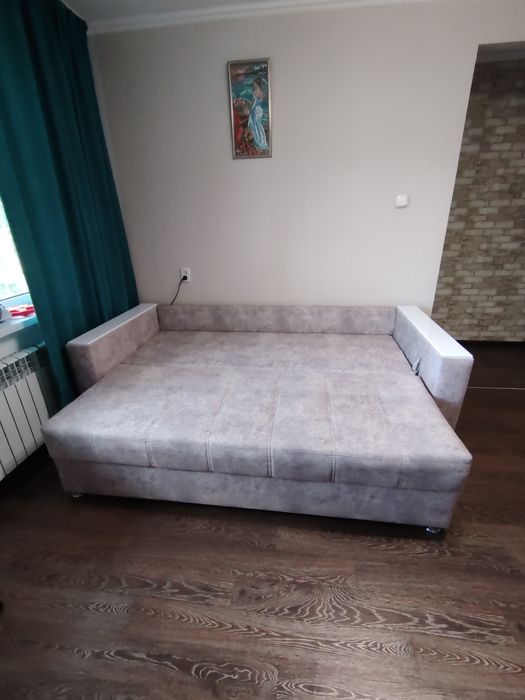 Продам диван хороший