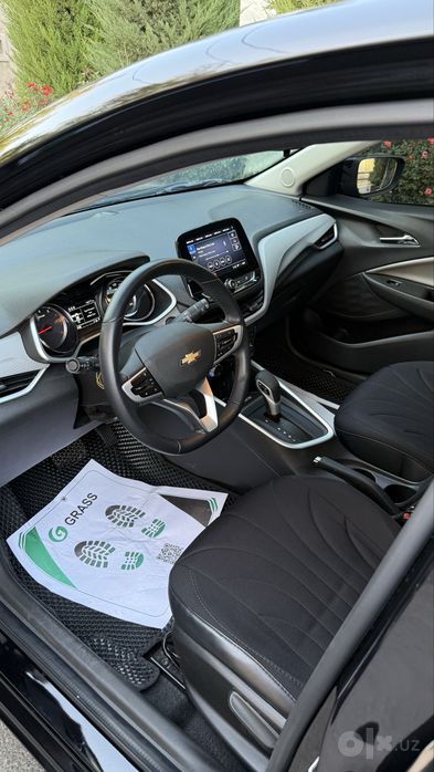Chevrolet onix premier full