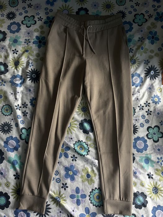 Pantaloni Zara