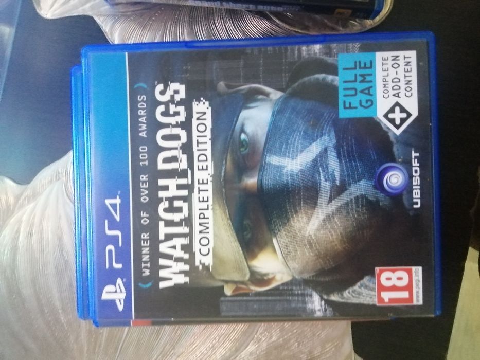 Vând/schimb jocuri playstation 4