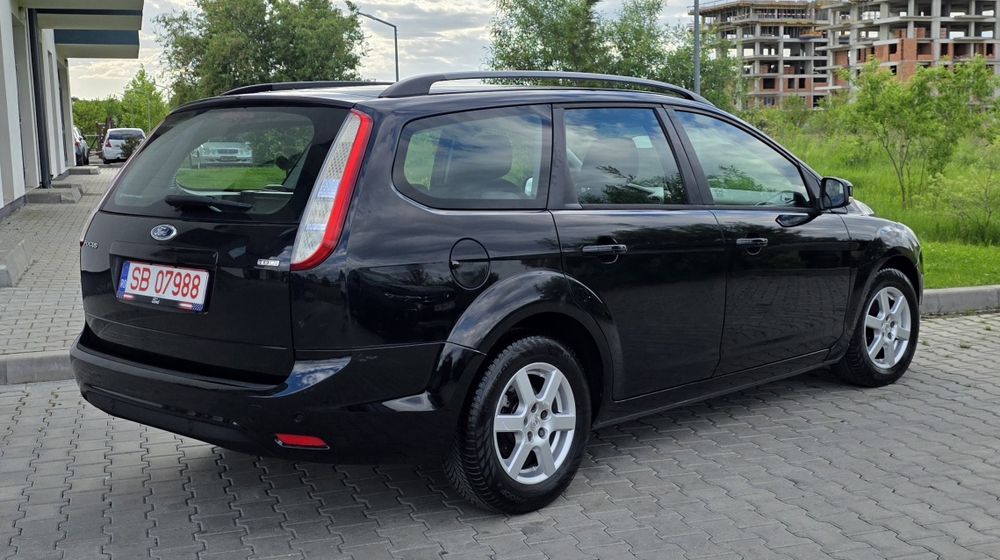 FORD Focus 2010 — imagine 4