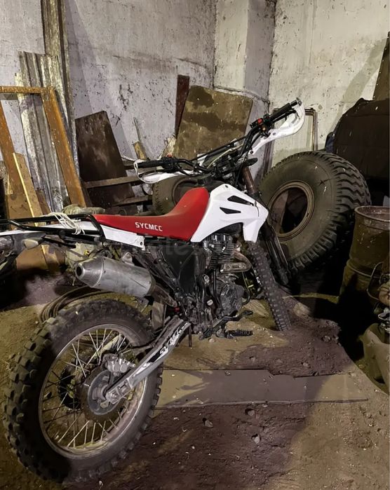 Мотоцикл б/у торг есть