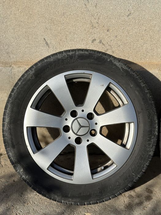 Vând Jante Aliaj cu Anvelope