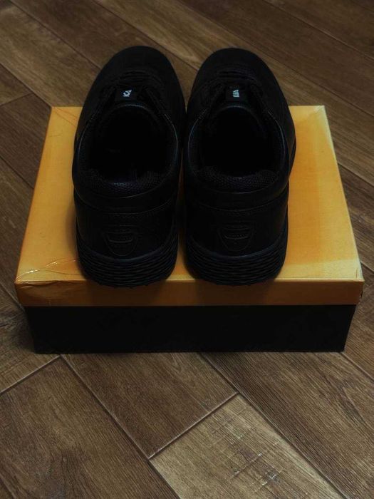 продам кроссовки Kajila Outdoor