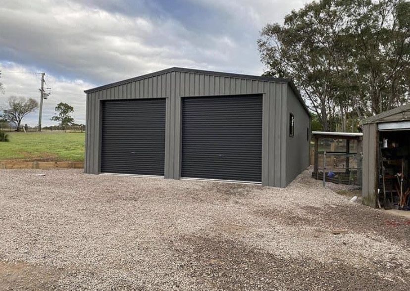 Vand garaje auto orice dimensiune doreste clientul