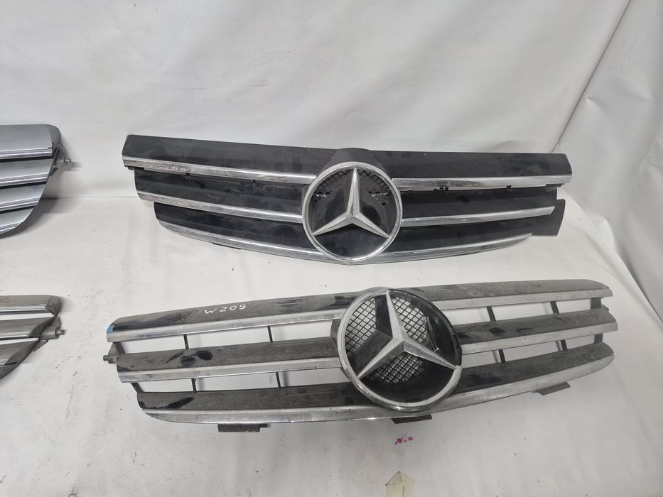Решетка Mercedes W209 CLK